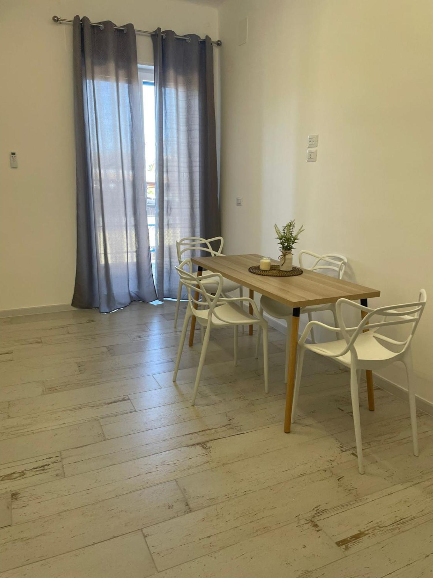 Maison Appartaments Бари Экстерьер фото